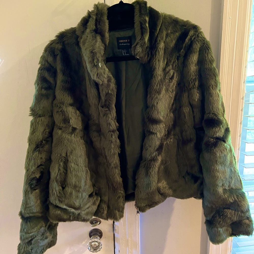Green F21 Faux Fur Coat - Size Medium